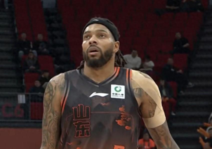 天博体育直播-记者:山东外援珀塞尔因感冒发烧,缺席今晚对阵宁波的比赛